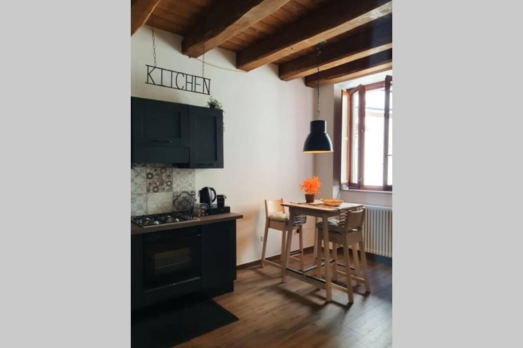 Il Caddi - Caratteristico Monolocale In Pieno Centro Storico Apartment L'Aquila Exterior photo